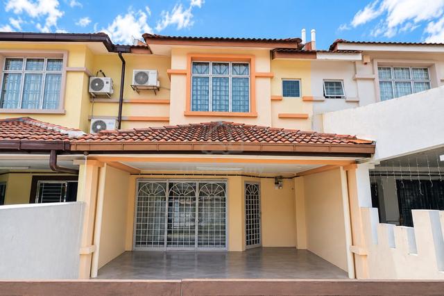 GAted Guarded * TMN PUTRA PRIMA RENO house, FREEHOLD puchong Nr tekali 1