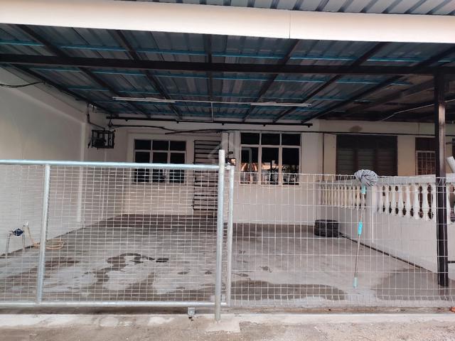 Taman Seri depan Airport pengkalan Chepa 1