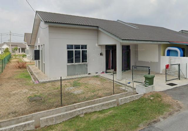 Pahang Kuantan Partially Furnished Semi-Detached House For Rent 1