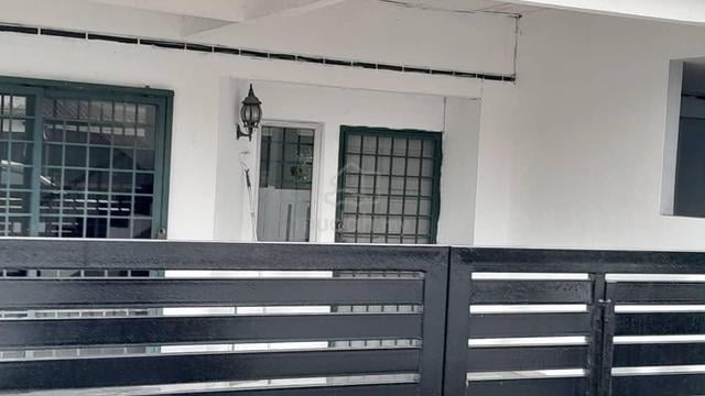 2 STOREY END LOT HOUSE, For Rent @ Taman Sentosa, Klang 1