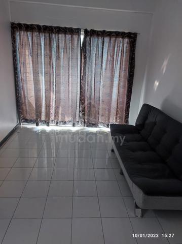Sri Mekar Apartment 1