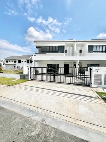Sejati Lakeside 2storey CORNER house Cyberjaya setia eco glades safiro 1