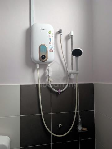 Midea Water Heater with Pump MWH-38U3-SL - photo 2 of 2