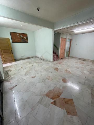 Rumah Teres 2 Tingkat, Taman Sri Jelok, Kajang 1