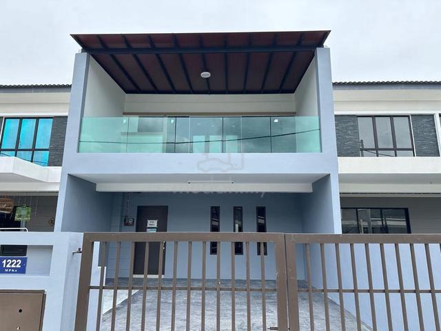 Double Storey House | Taman Saujana Jaya, Kulai | 4R3B | AlmostFurnish 1