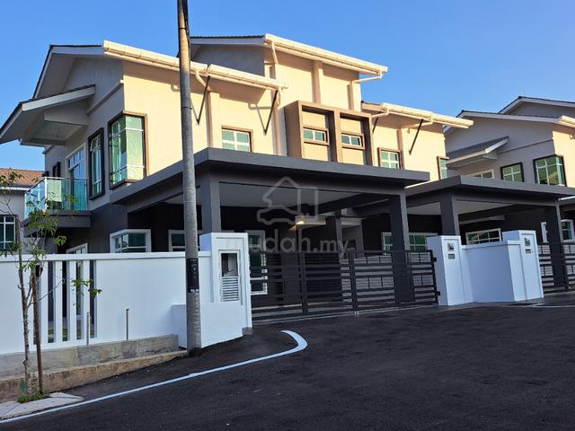 PELINDUNG HEIGHTS TC New Phrase 12 units Semi D Houses 1