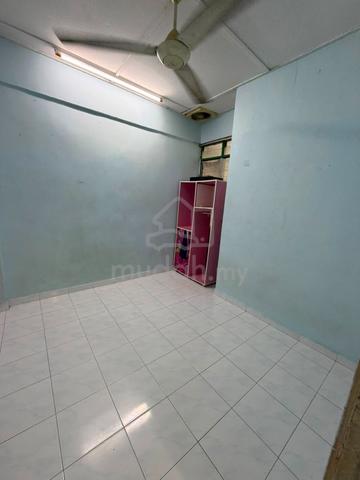 Flat Temenggong 1