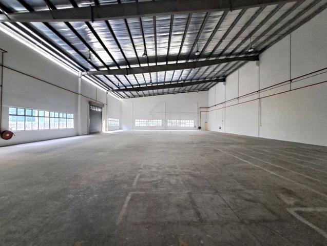 BIG SPACE! HIGH CEILING! RARE FACTORY / WAREHOUSE! Bandar Baru Bangi 1