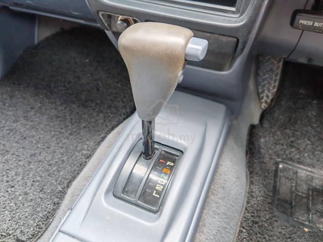 2003 Toyota HILUX 2.5 SR TURBO MY03 KDN190 (A) - 3