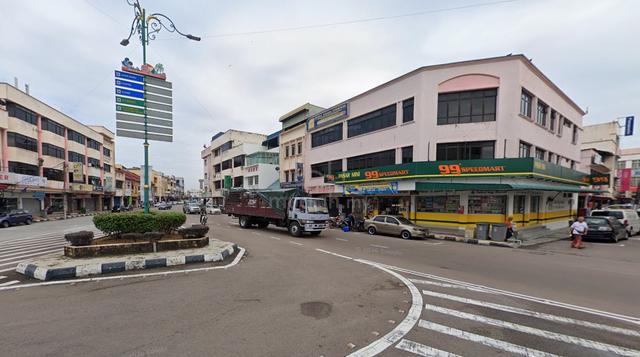 Mersing Jalan Abu Bakar, Facing Main Road, Mersing Tioman Johor 1
