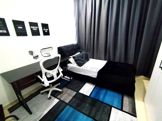 Walking Distance to HUSM- Bilik Fully Furnished Tepi Pagar HUSM 1
