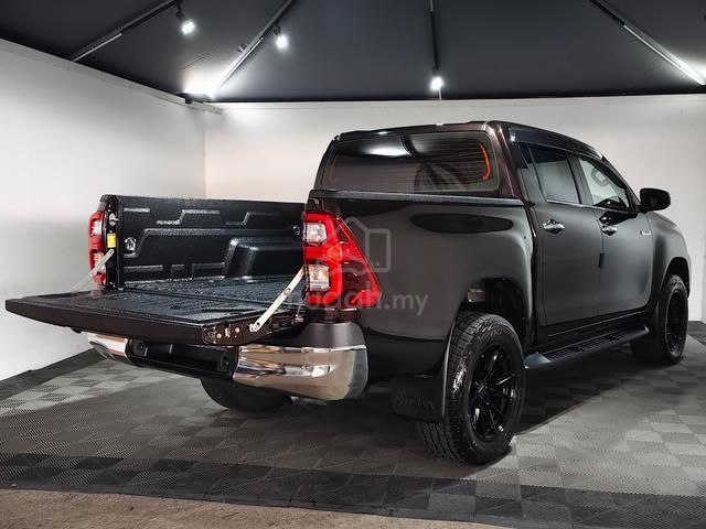 2024 Toyota Hilux 2.4 V 4X4 (A) LOW MILEAGE L/NEW - 3