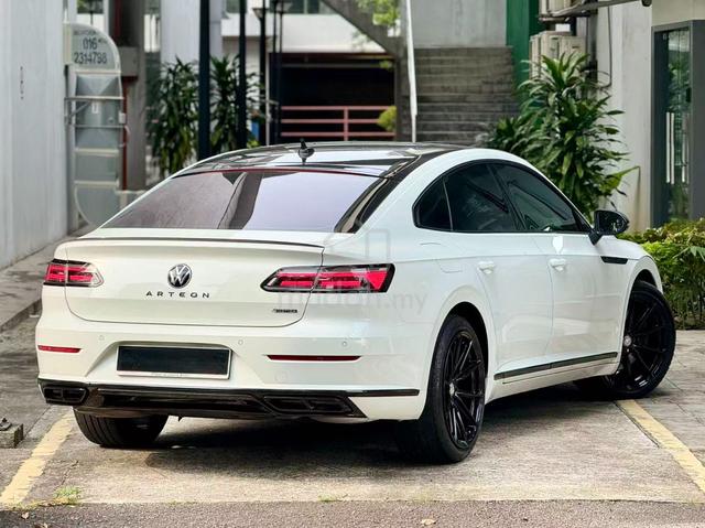 Volkswagen ARTEON 2.0 R-LINE F/Lift 4MOTION CarPly - 4