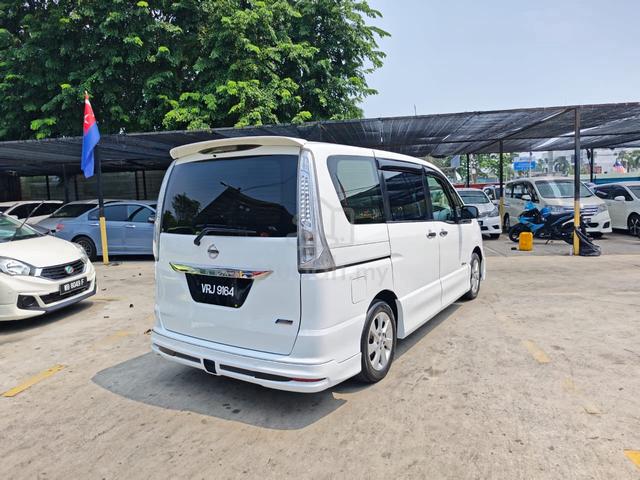 2013 Nissan SERENA FULL SPEC 2.0 (AUTO) - 3