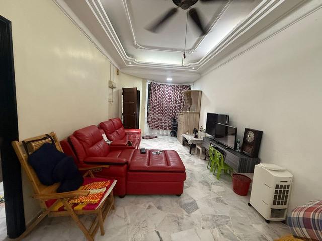 Single Storey House Renovated 3b 2b Jalan Hang Tuah Taman Skudai Baru 1