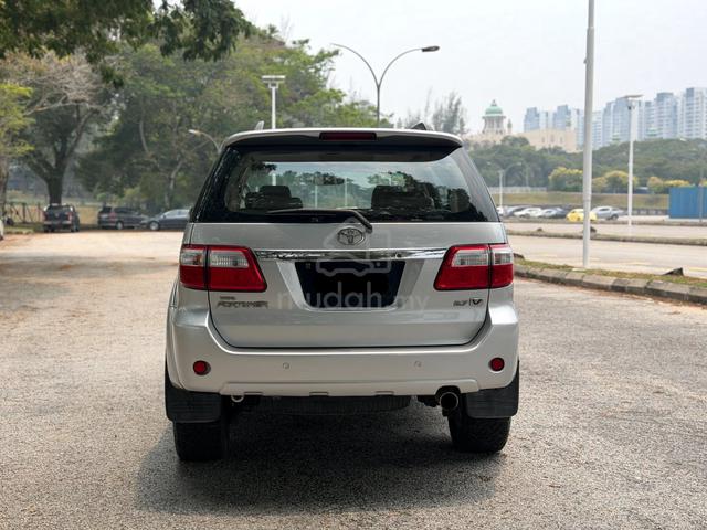 2009 Toyota FORTUNER 2.7 V - 4