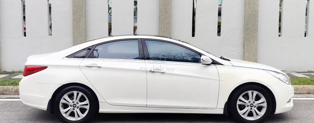 Hyundai YF SONATA 2.0(A)PREMIUM*MUKA 1K*BLN 270* - 3