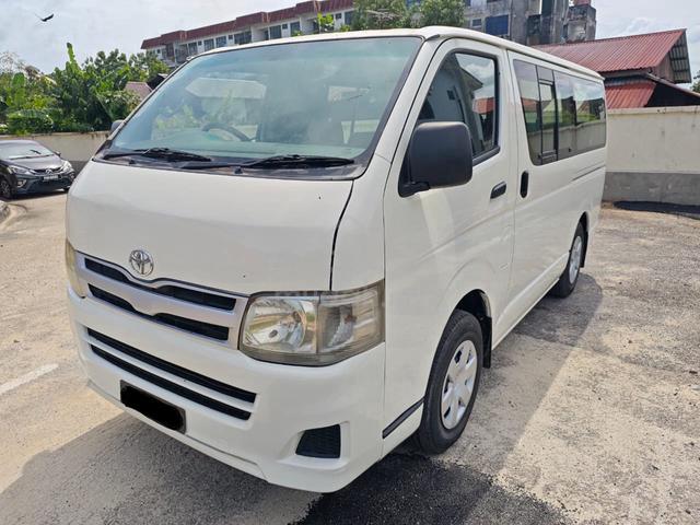 2013 Toyota HIACE 2.5 FACELIFT (M)WINDOW VAN - 1