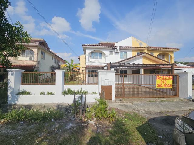Selangor Puchong Leasehold Cluster House For Sale 1