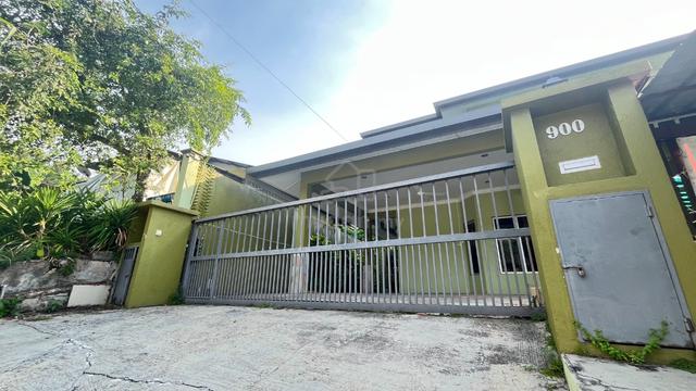 NON BUMI 2 ½ Storey Bungalow Kampung Indah Permai Ampang Selangor 1