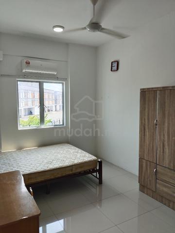 Kampus West City 4