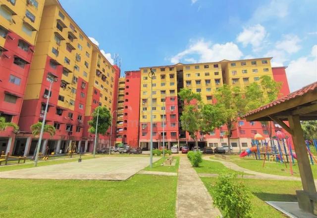 Pangsapuri Pendamar B 1