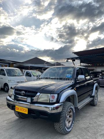 2003 Toyota HILUX 2.5 SR TURBO (A) - 3
