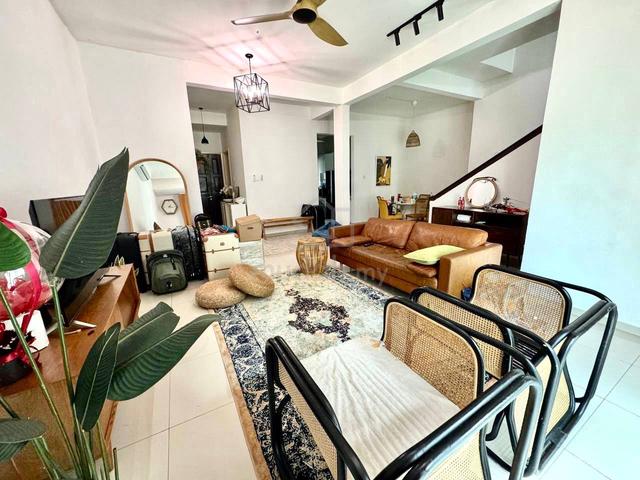 FULLY FURNISHED ‼️ Townhouse Avenue 2 Bandar Tun Hussein Onn Cheras 1