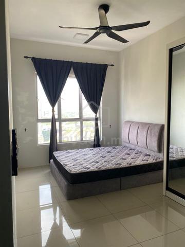 Master Room with 1 Carpark Slot @ Platinum OUG (Female Only) 1
