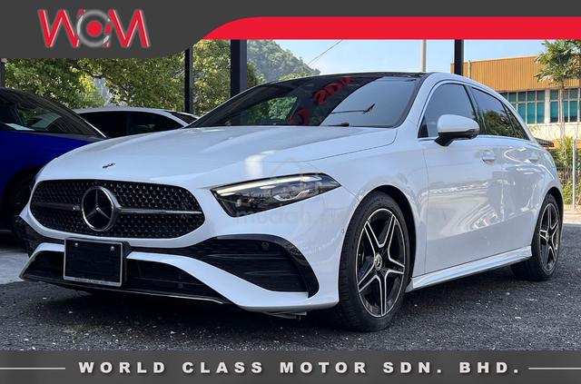 YR 2023 Mercedes Benz A180 1.3 TURBO AMG STYLE - 1