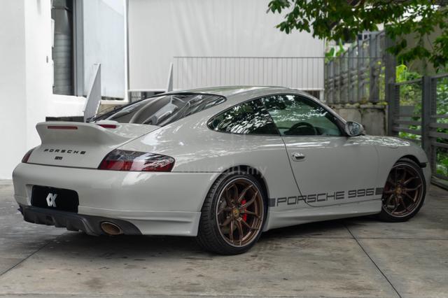 Porsche 911 Carrera 996 - 2