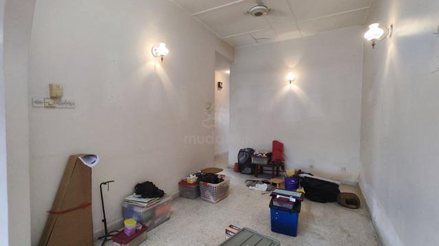Canning Garden / 1 Storey Semi-D / Freehold / 35 X 80' / 3R2B / Aeon 3