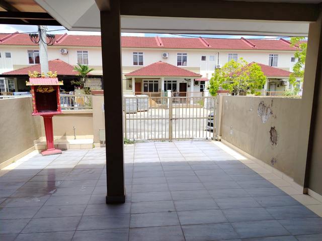 Setia Indah Flat 1