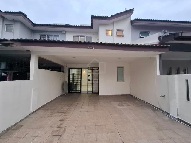 Extended Kitchen Freehold 2 Storey Terrace at Puchong Utama Pu10 1