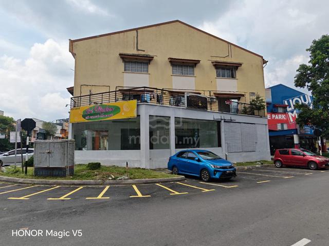 Corner Ground Floor Shop Lot Jalan Equine Seri Kembangan 1