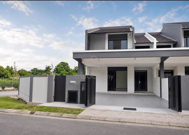 Seremban !! Premium Corner Lot 50x90 Freehold & Only serious buyer !! 1