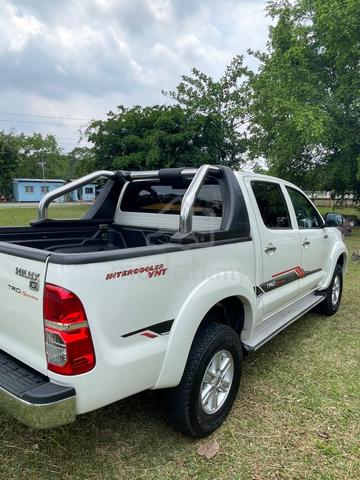 2014 Toyota HILUX 2.5 G VNT (A) - 4