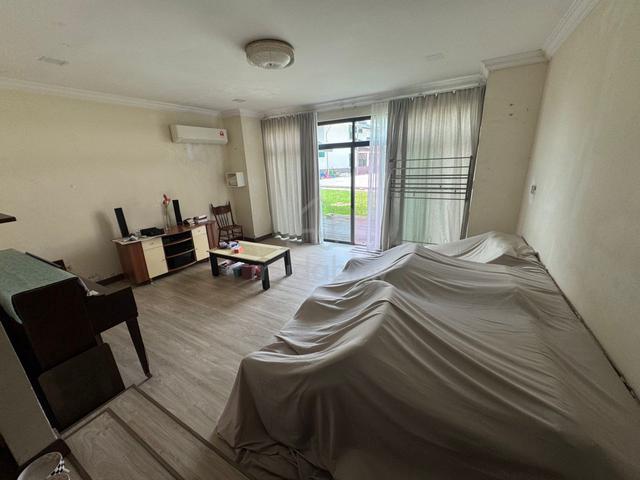 Village Grove Condominium 1