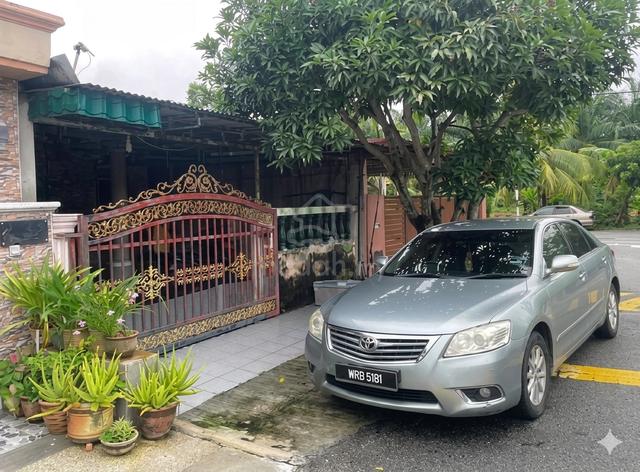 Cheap Single Storey Terrace 151k but Ulu a bit la Taman Banting Baru. 1