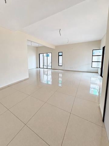 Semi-D Double Storey Pajam | Freehold | Near LEKAS & PLUS 1