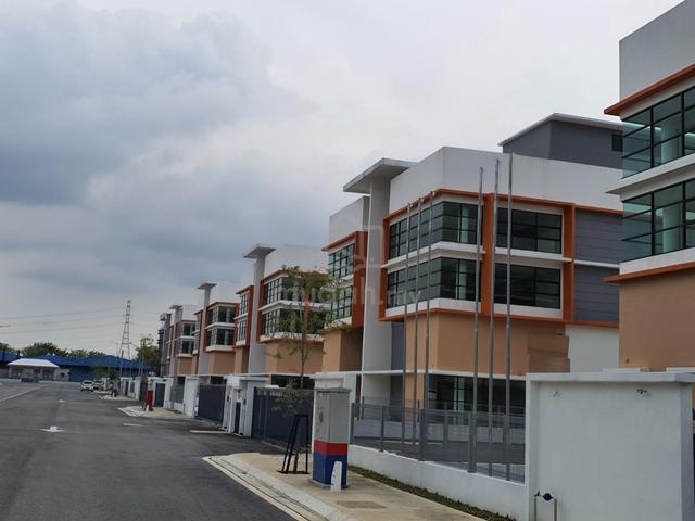 Ace Industrial Park, 3 Storey Semi-D Factory, Seksyen 15, Shah Alam 1