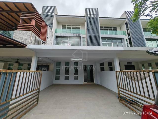 [FREEHOLD] Affordable House 3Sty Taman Bangi Avenue, Bangi Selangor 1