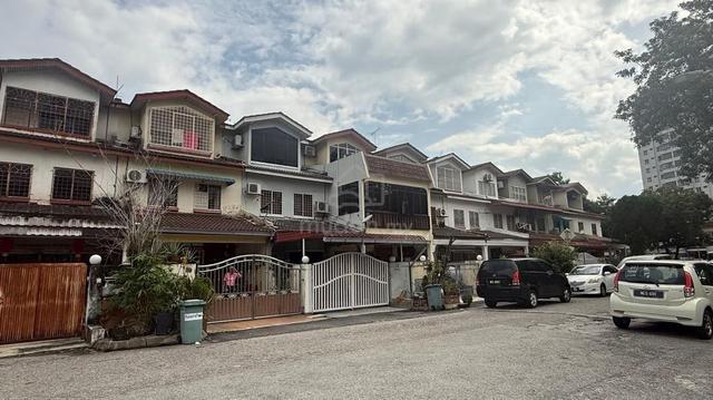 3 Storey House Taman Kok Lian @ Jalan Kuching 1