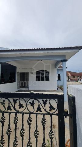 FOR RENT ❤️ Bandar Pengkalan Indah 
Single Storey Corner House 1
