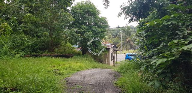 Tanah Tepi Jalanraya Berhampiran Sekolah TMS dan Pekan Kuala Pilah 1