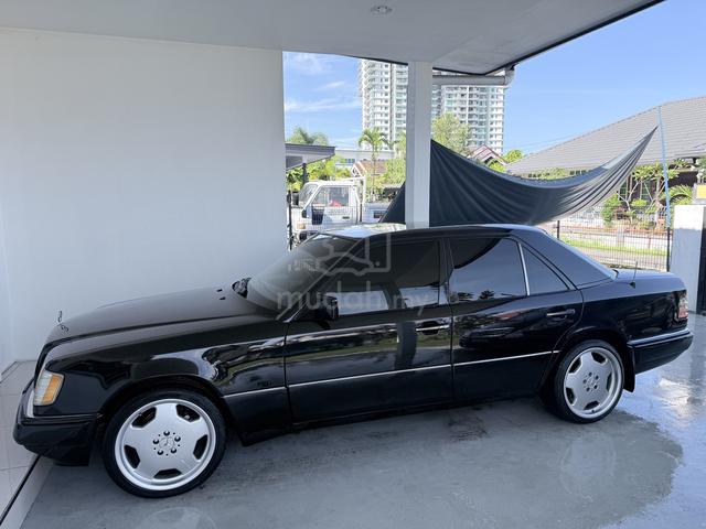 1995 Mercedes Benz 220E 2.2 (A) - 5