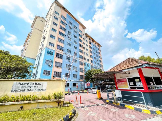 Bangi Idaman Apartment 1