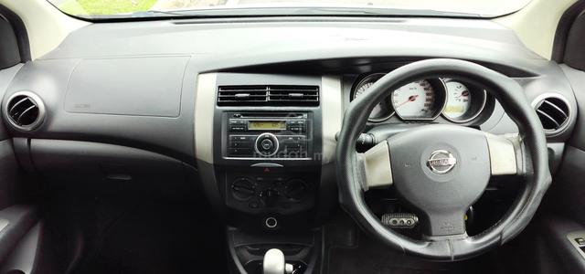 Nissan LIVINA X-GEAR 1.6(A)PREMIUM SPORTY IMPUL K - 4