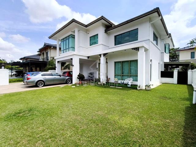 FREEHOLD ✨ Bungalow Bukit Kemuning Amverton Park Golf Resot Shah Alam 1