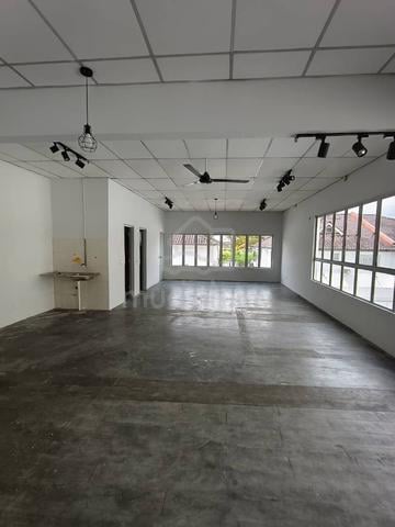 Shop lot Tmn desa baiduri  1